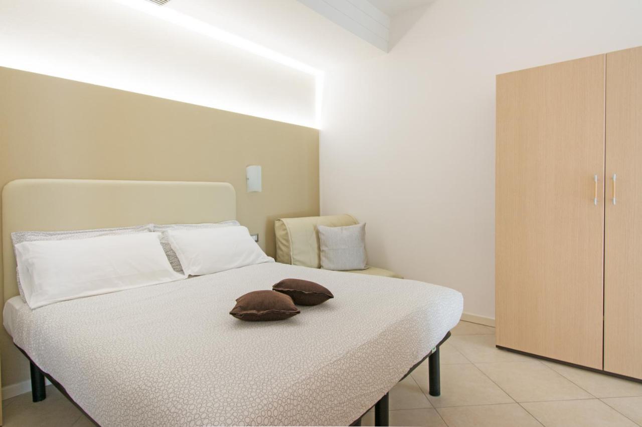 Residence Perla Misano Adriatico Esterno foto