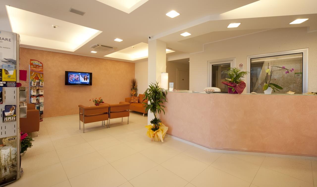 Residence Perla Misano Adriatico Esterno foto