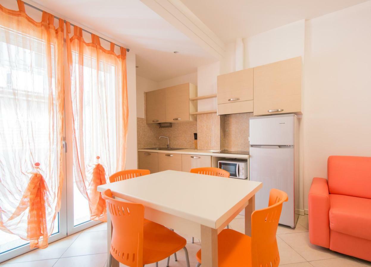 Residence Perla Misano Adriatico Esterno foto
